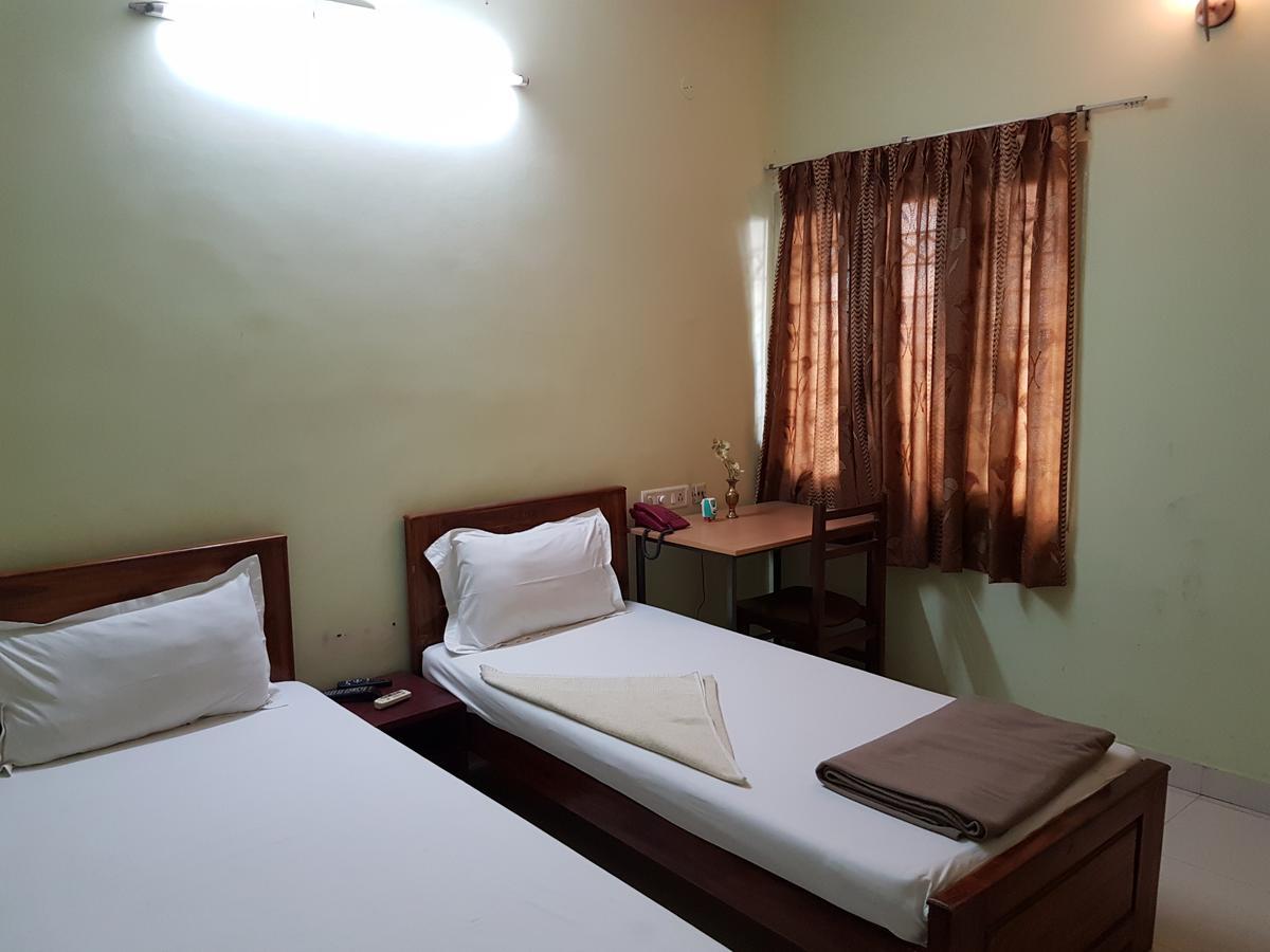 Bed and Breakfast Orchid Serenity Ченнаи Экстерьер фото